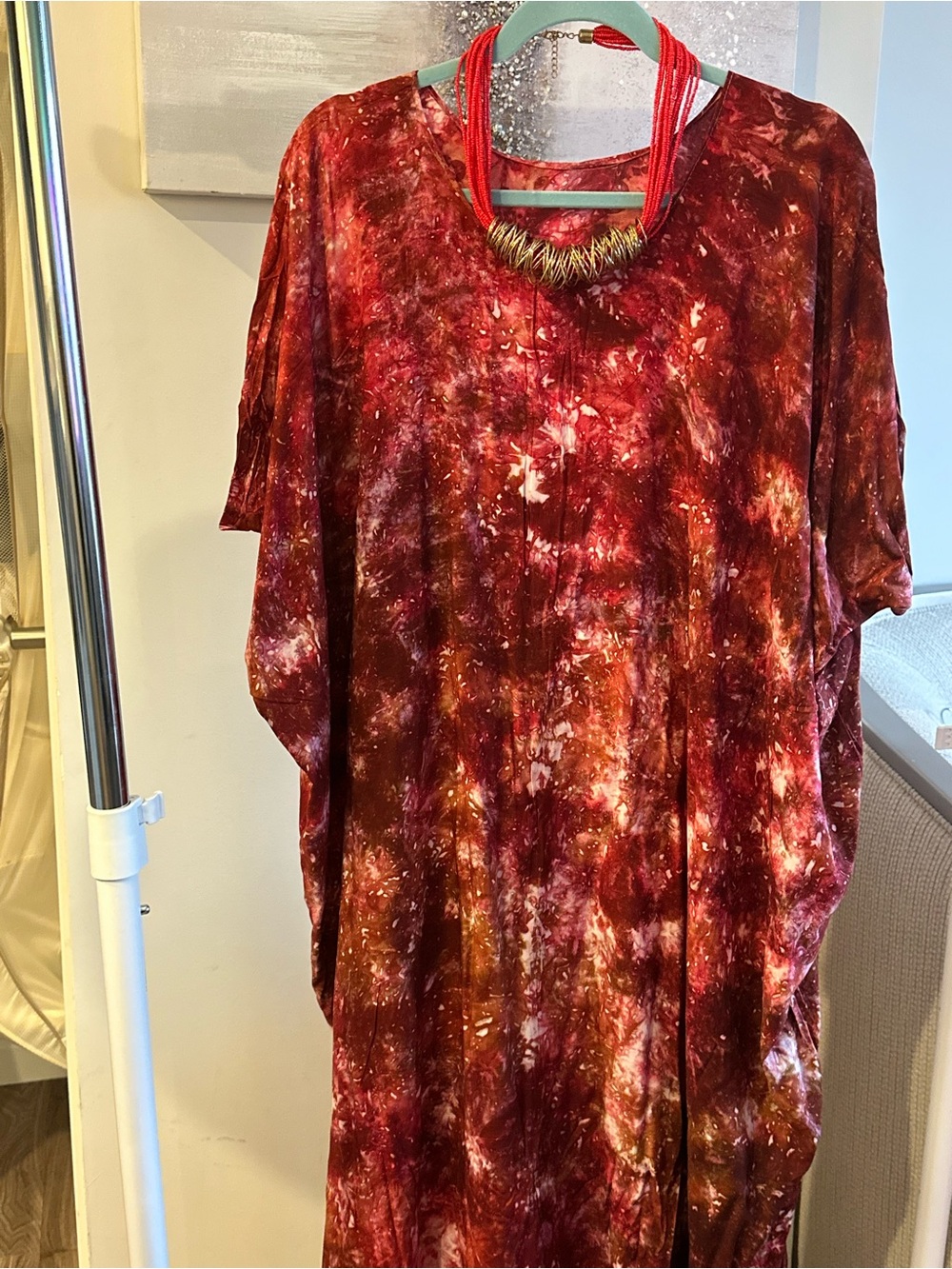 Women's Tie-Dye Red Short-Sleeve Top